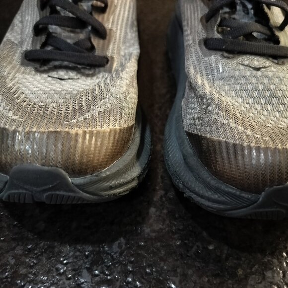 Hoka Clifton 9 Youth size 4.5MD - Picture 4 of 9